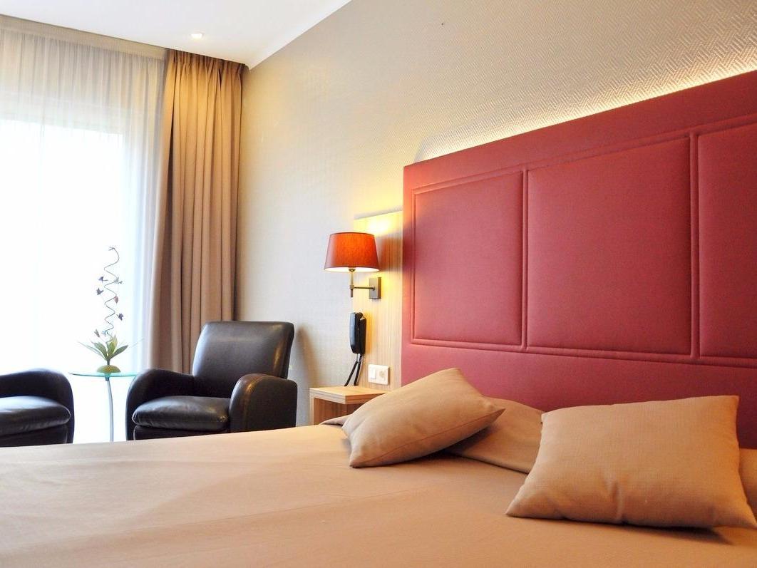 Hotel Logis & Restaurant Le 3*